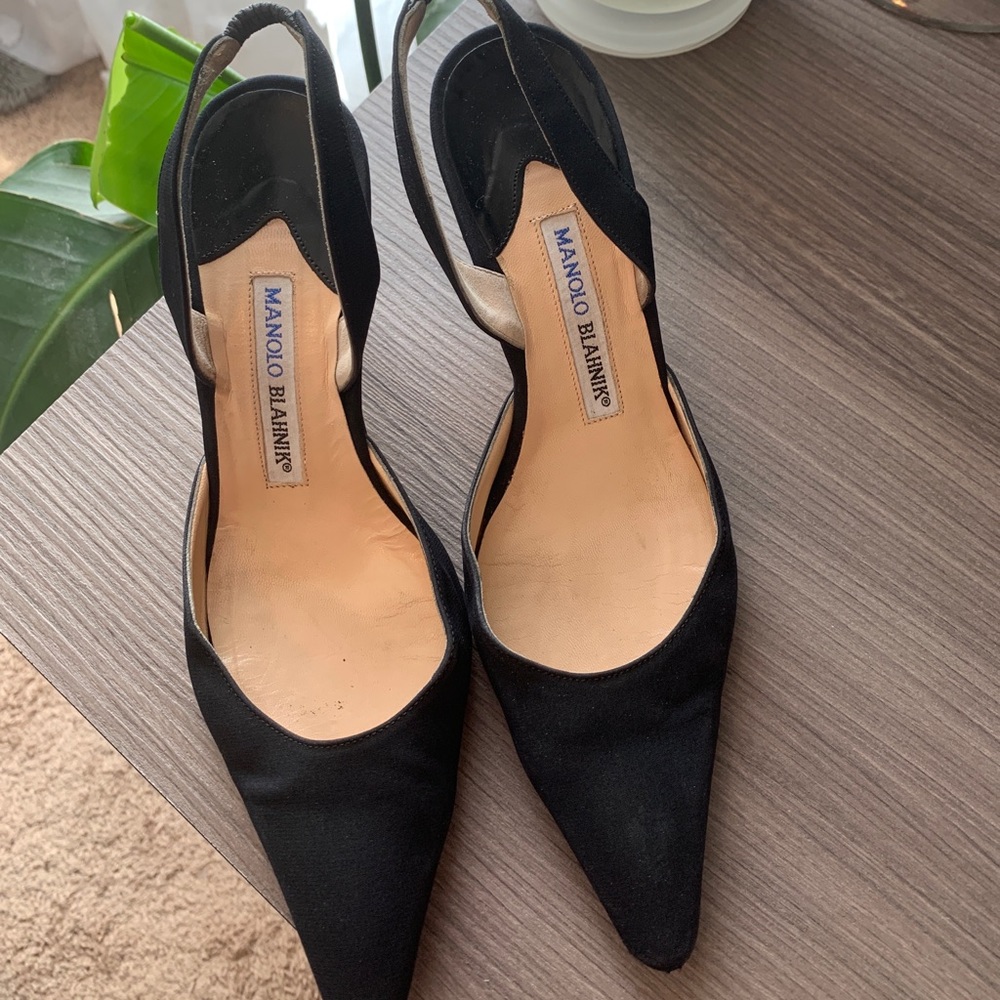 Manolo Blahnik Carolyne Slingback Heels